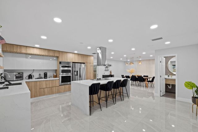 136 Greens Road, Hollywood, FL 33021