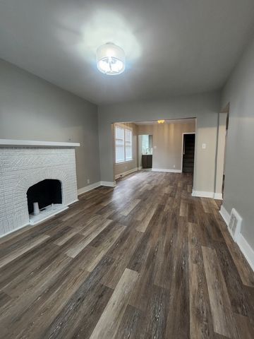 8000 S Woodlawn Avenue, Chicago, IL 60619