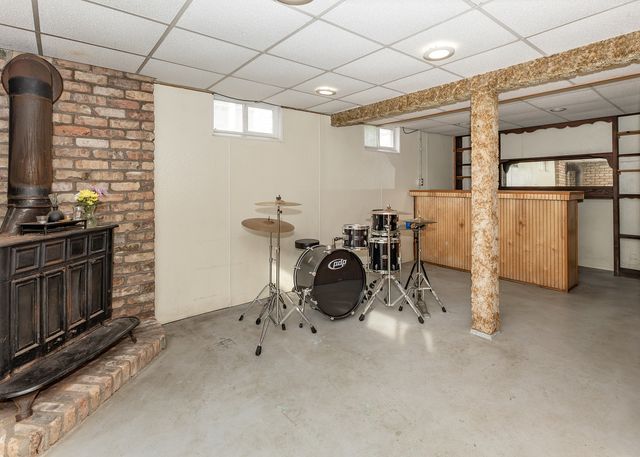 1517 W 38th Street, Davenport, IA 52806