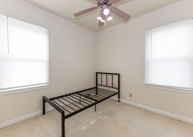 1517 W 38th Street, Davenport, IA 52806