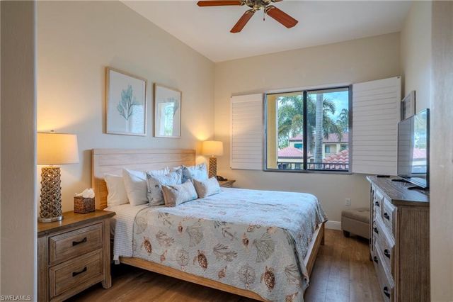 1045 Sandpiper ST G203, Naples, FL 34102