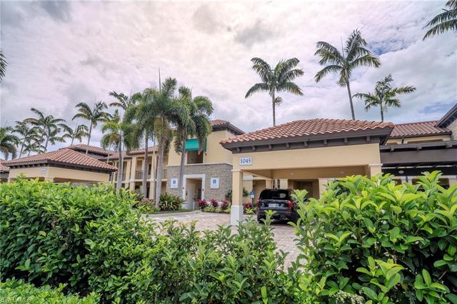 1045 Sandpiper ST G203, Naples, FL 34102