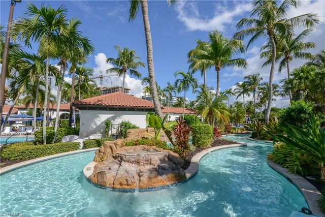 1045 Sandpiper ST G203, Naples, FL 34102