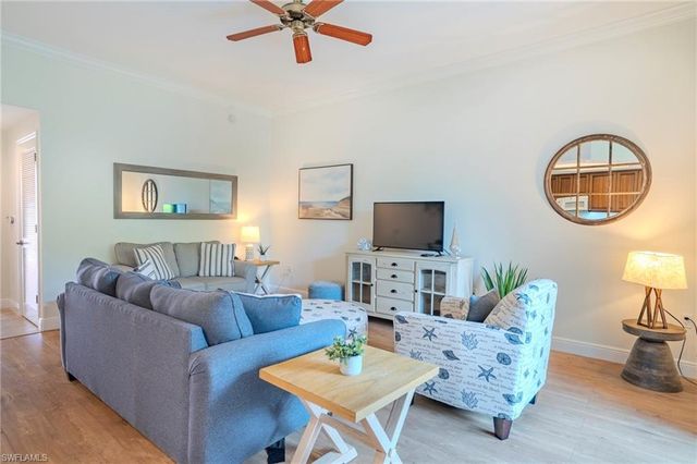 1045 Sandpiper ST G203, Naples, FL 34102