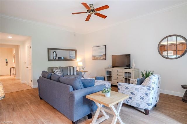 1045 Sandpiper ST G203, Naples, FL 34102