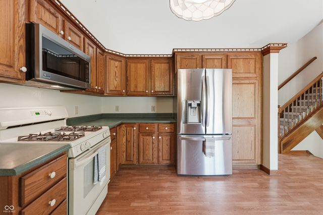 8768 Meadowridge Lane, Indianapolis, IN 46217