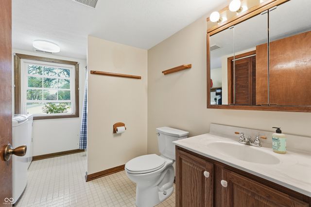 8768 Meadowridge Lane, Indianapolis, IN 46217