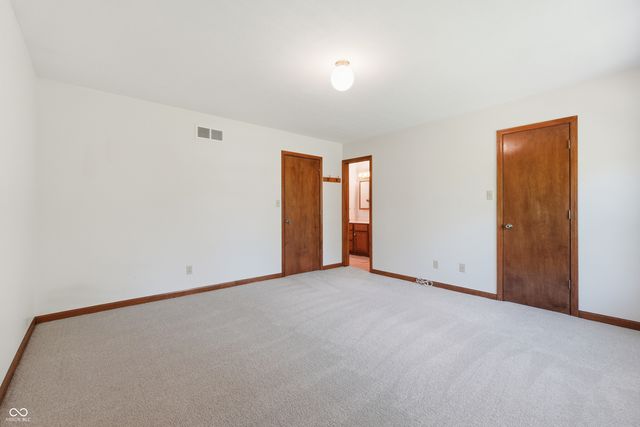 8768 Meadowridge Lane, Indianapolis, IN 46217