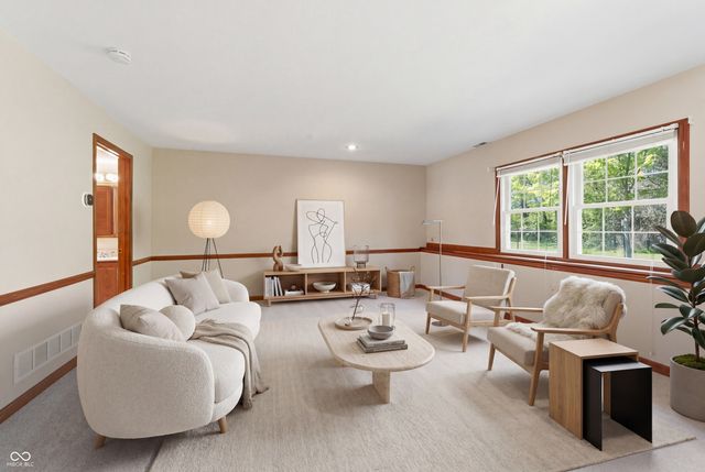 8768 Meadowridge Lane, Indianapolis, IN 46217