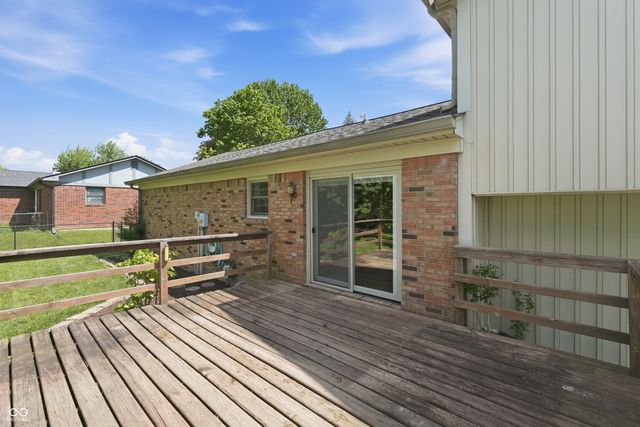 8768 Meadowridge Lane, Indianapolis, IN 46217