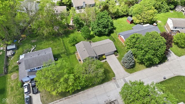 8768 Meadowridge Lane, Indianapolis, IN 46217