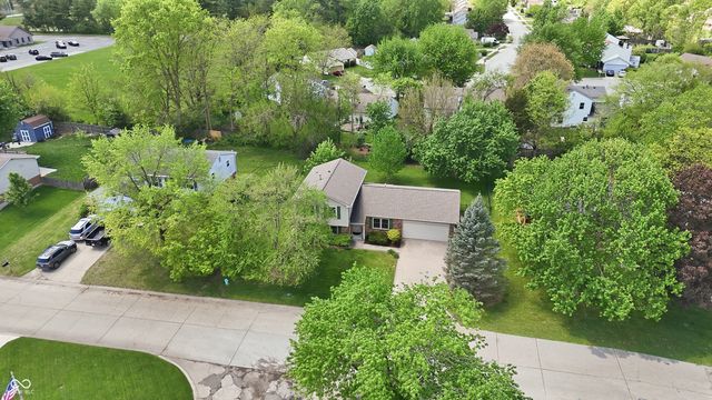 8768 Meadowridge Lane, Indianapolis, IN 46217