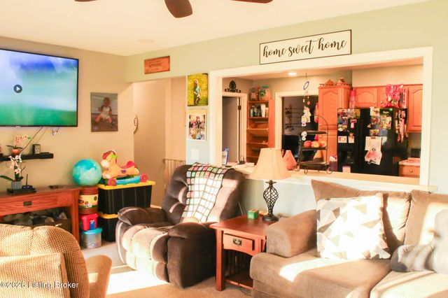 3854 Bells Mill Rd, Shepherdsville, KY 40165