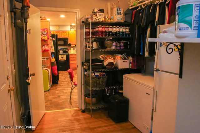 3854 Bells Mill Rd, Shepherdsville, KY 40165
