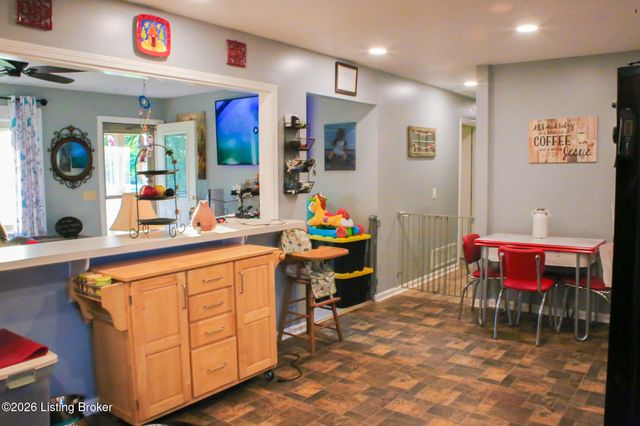 3854 Bells Mill Rd, Shepherdsville, KY 40165
