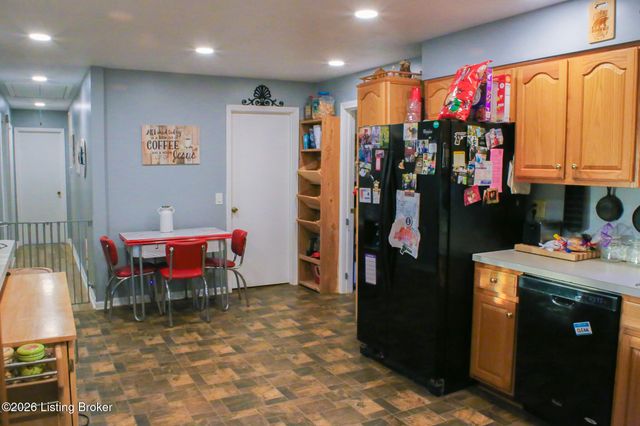 3854 Bells Mill Rd, Shepherdsville, KY 40165