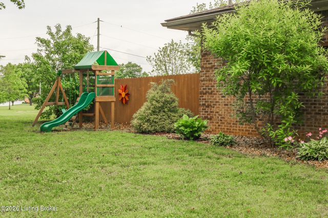3854 Bells Mill Rd, Shepherdsville, KY 40165