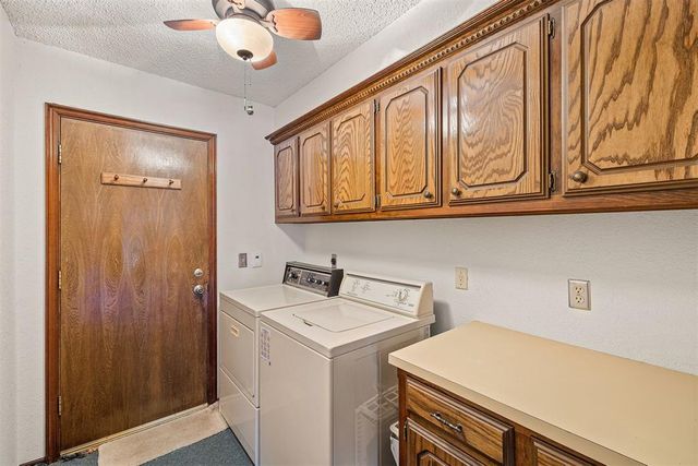 329 E Parkland Drive, Yukon, OK 73099