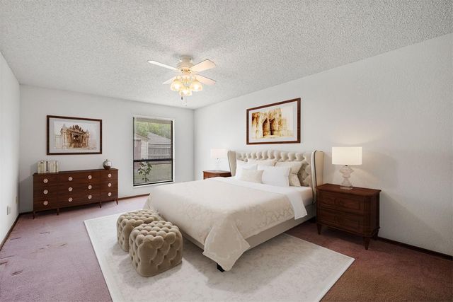 329 E Parkland Drive, Yukon, OK 73099