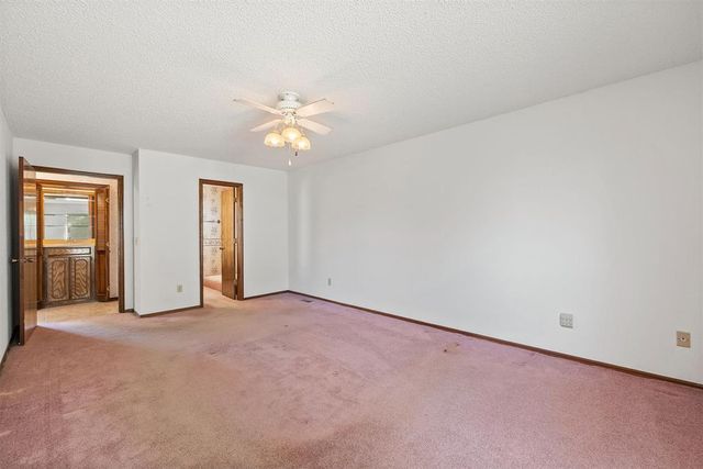 329 E Parkland Drive, Yukon, OK 73099