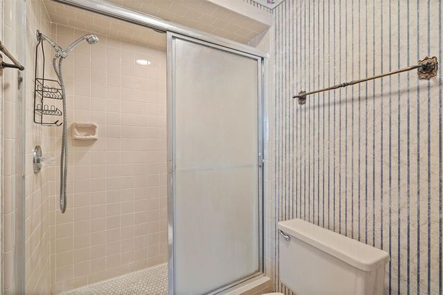 329 E Parkland Drive, Yukon, OK 73099