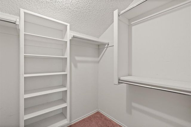 329 E Parkland Drive, Yukon, OK 73099