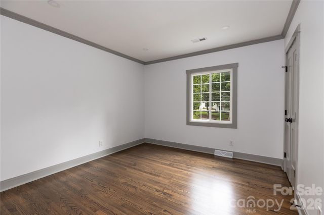 6721 Knightswood Drive, Charlotte, NC 28226