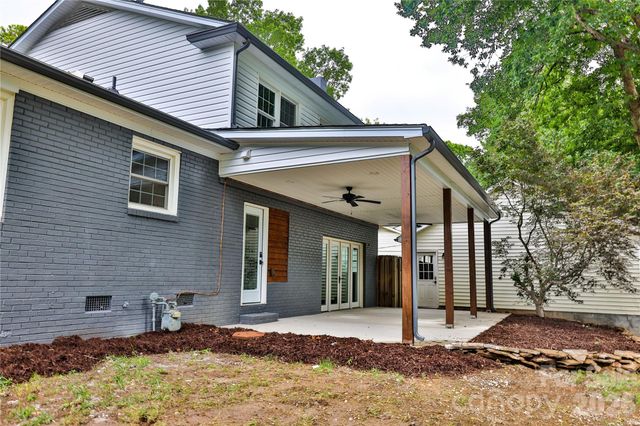 6721 Knightswood Drive, Charlotte, NC 28226