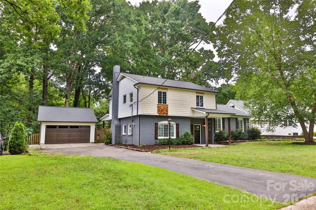 6721 Knightswood Drive, Charlotte, NC 28226