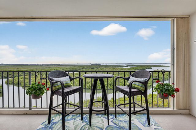 5059 N Highway A1a 902, Hutchinson Island, FL 34949