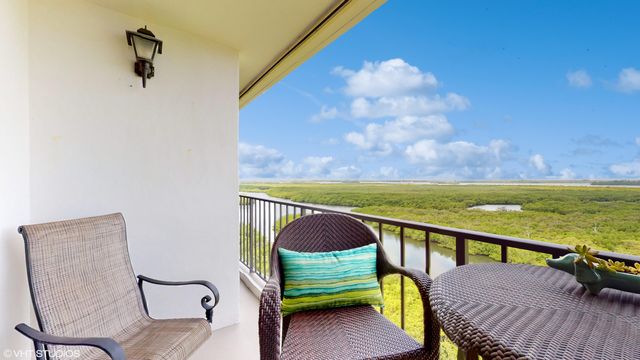 5059 N Highway A1a 902, Hutchinson Island, FL 34949