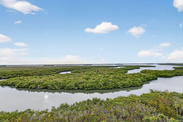 5059 N Highway A1a 902, Hutchinson Island, FL 34949