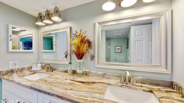 5059 N Highway A1a 902, Hutchinson Island, FL 34949
