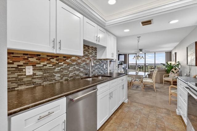 5059 N Highway A1a 902, Hutchinson Island, FL 34949