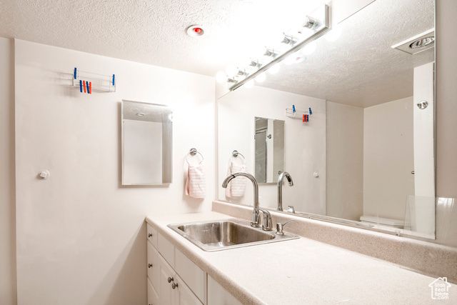 807 E NORTHCLIFFE DR, Salt Lake City, UT 84103