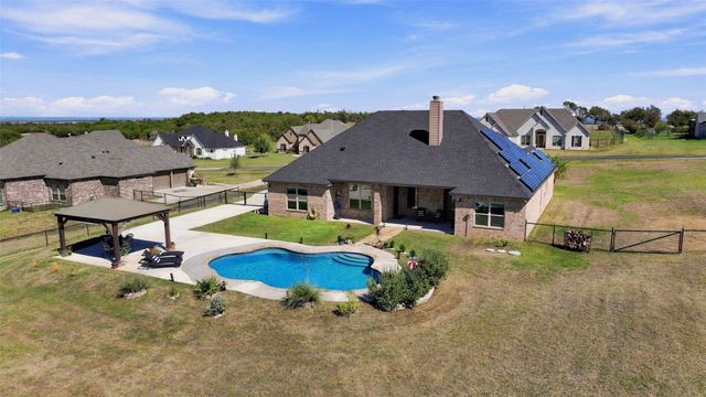 139 Stanford Lane, Springtown, TX 76082