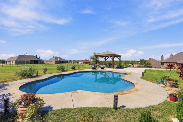 139 Stanford Lane, Springtown, TX 76082