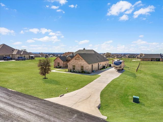 139 Stanford Lane, Springtown, TX 76082