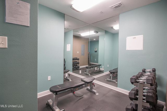 2060 Beach Boulevard, 307, Biloxi, MS 39531