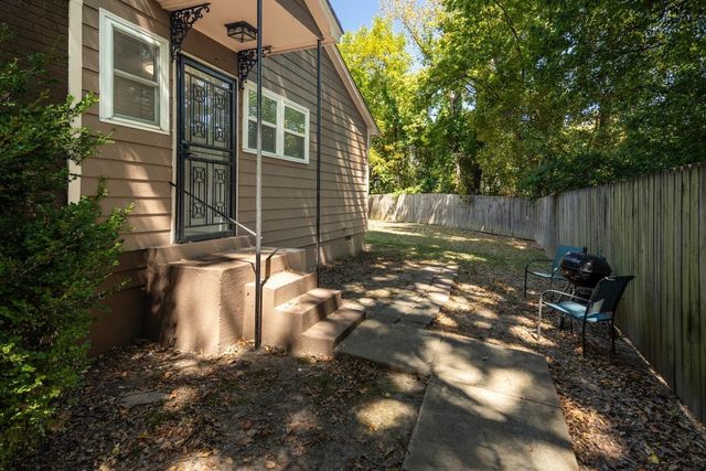 5492 MESQUITE RD, Memphis, TN 38120