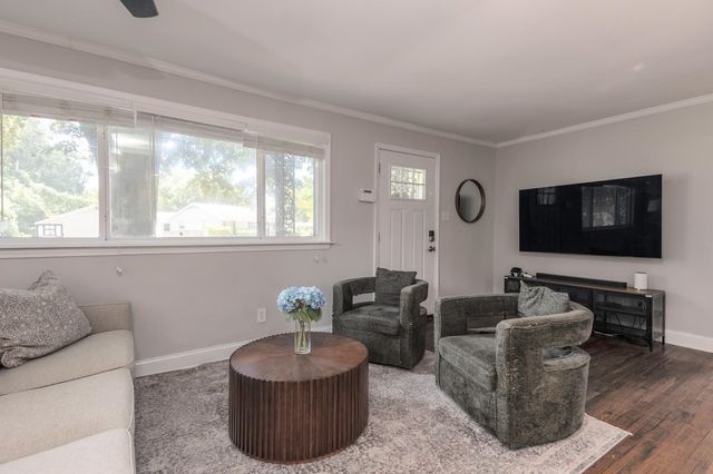 5492 MESQUITE RD, Memphis, TN 38120