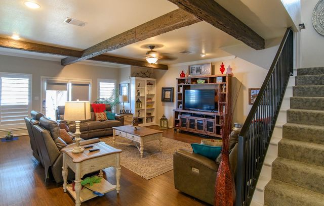 1912 Bluebonnet LN, Kingsland, TX 78639