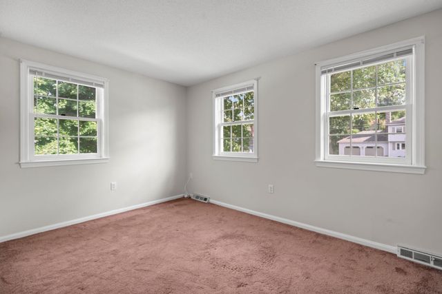 50 Spindlewick Drive, Nashua, NH 03062