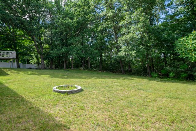 50 Spindlewick Drive, Nashua, NH 03062
