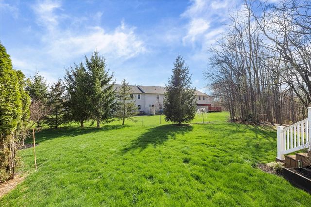 6273 Teasel Street, Farmington, NY 14425
