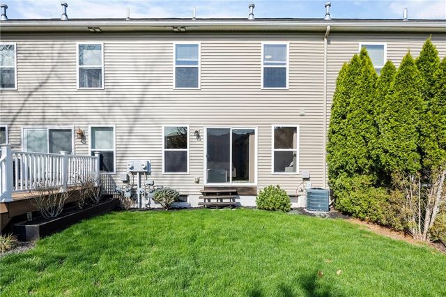 6273 Teasel Street, Farmington, NY 14425