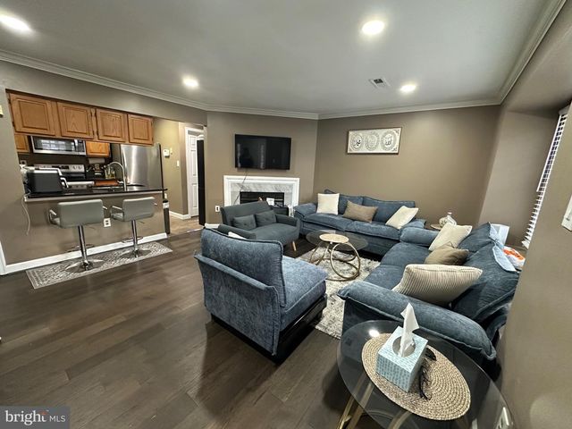 12103 SALEMTOWN DR, Woodbridge, VA 22192