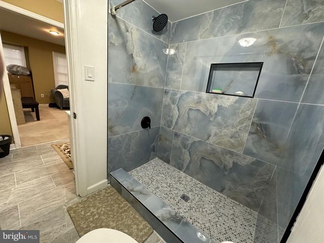 12103 SALEMTOWN DR, Woodbridge, VA 22192