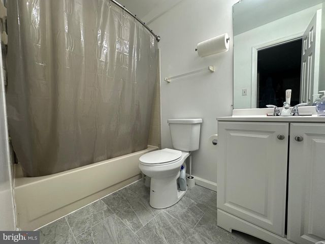 12103 SALEMTOWN DR, Woodbridge, VA 22192