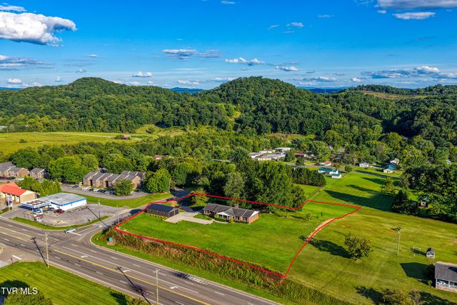 101 Arrowhead Drive, Rogersville, TN 37857